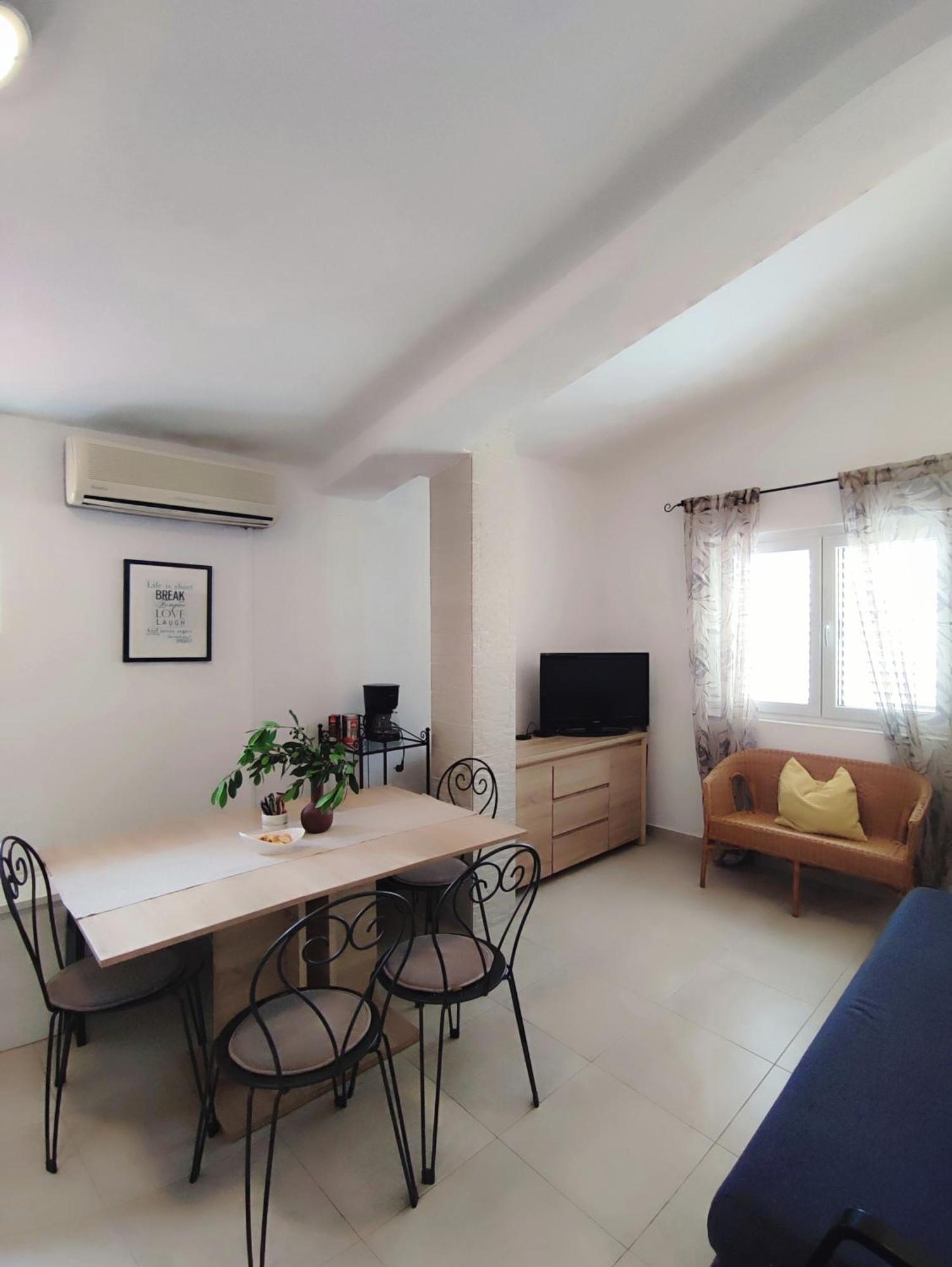 Apartments Divna Baska Voda Exterior photo